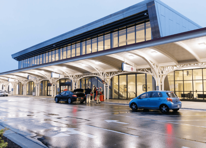 Fayetteville Regional Airport Limo Service