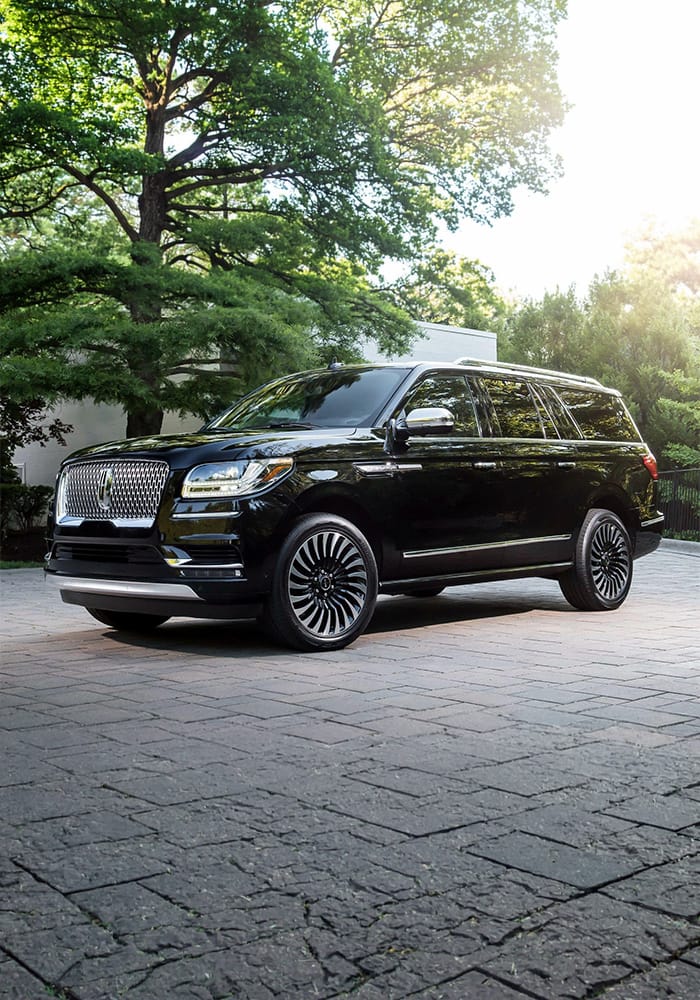 Premium black car service and executive airport transfers in North Carolina