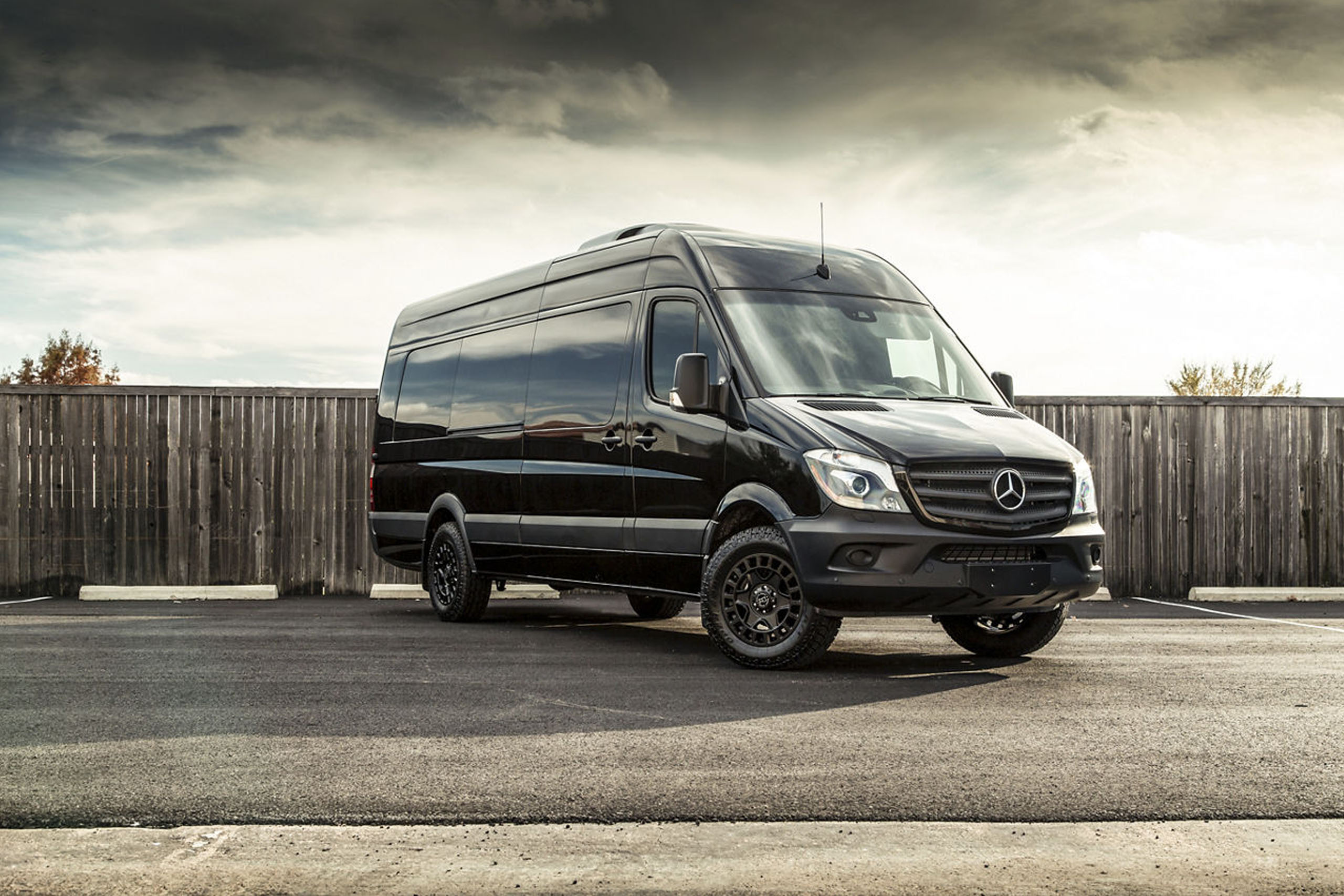 Krownkey Limo Service North Caroline -Mercedes Sprinter