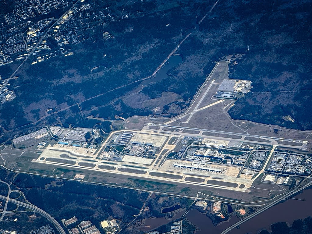 Krownkey Limo Service North Caroline - Raleigh-Durham International Airport RDU limo service